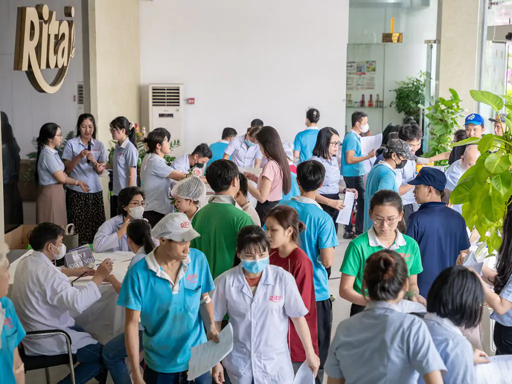 Rita Chăm Lo Sức Khỏe Định Kỳ Cho Công Nhân Viên